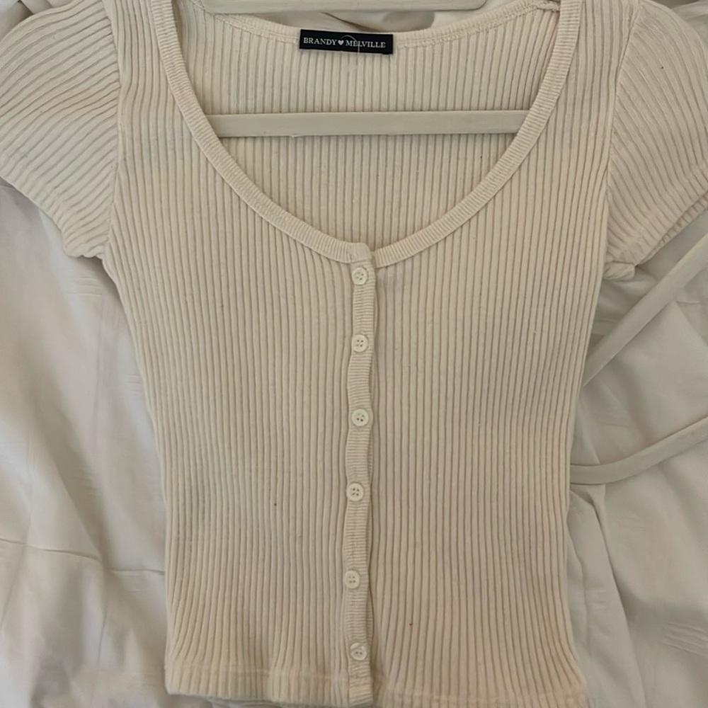 Brandy Melville cream ribbed cropped shirt, one size fits all.
